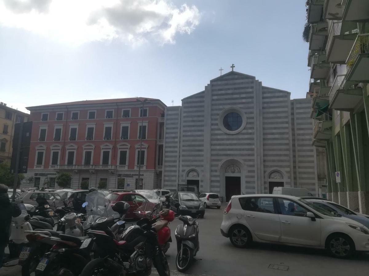 Riposo In Centro Citta Apartment La Spezia Bagian luar foto