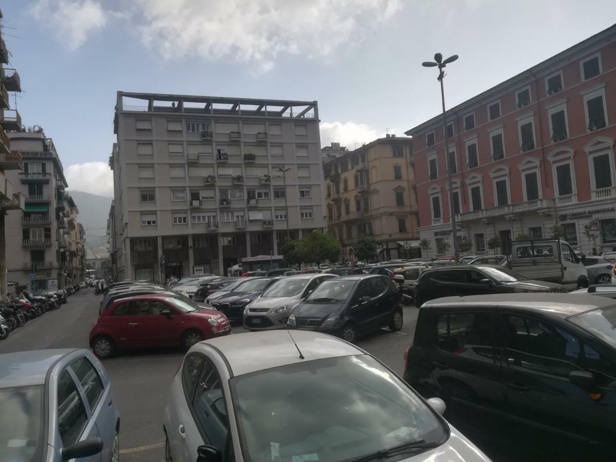 Riposo In Centro Citta Apartment La Spezia Bagian luar foto